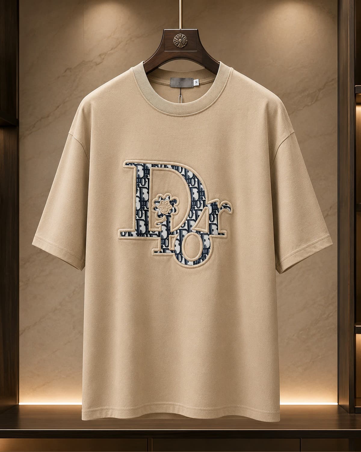 חולצת אוברסייז מבית המותג Dior - מבד עבה וכבד 2