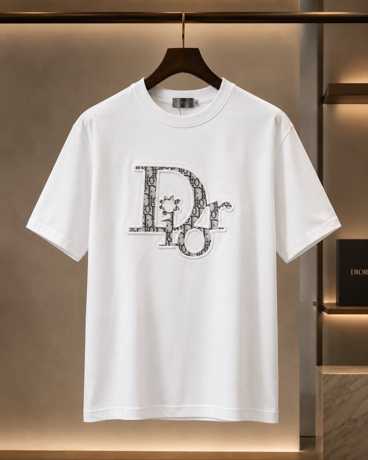חולצת אוברסייז מבית המותג Dior - מבד עבה וכבד 4