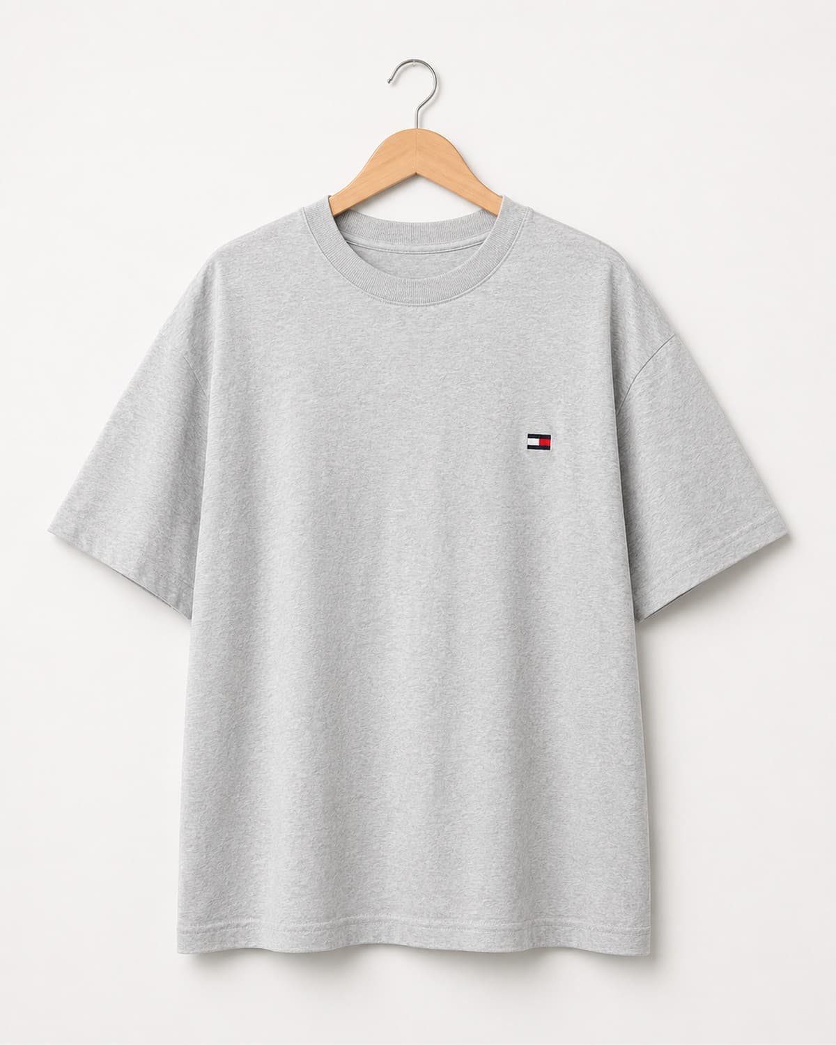 חולצות קז'ואל ופרקטיות מבית המותג Tommy Hilfiger 2