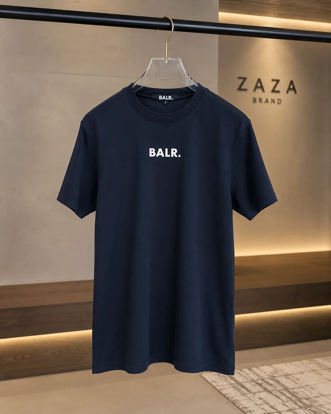 חולצת טי-שירט 'BALR.' קלאסית בעיצוב יוקרתי 8