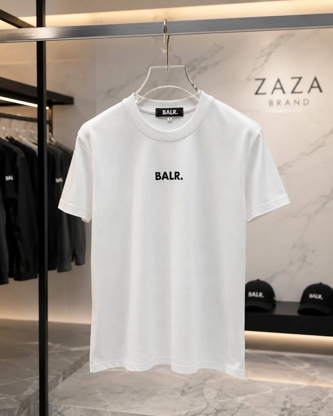 חולצת טי-שירט 'BALR.' קלאסית בעיצוב יוקרתי 10